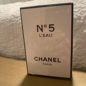 Chanel Number 5 L’eau Perfume